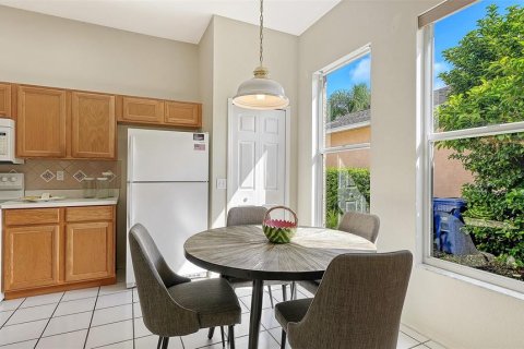 House in Sarasota, Florida 3 bedrooms, 189.43 sq.m. № 2391137 - photo 25