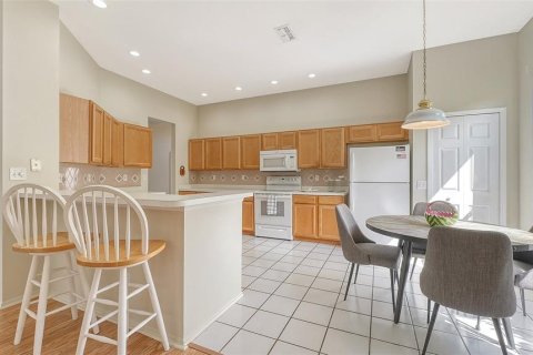 House in Sarasota, Florida 3 bedrooms, 189.43 sq.m. № 2391137 - photo 6