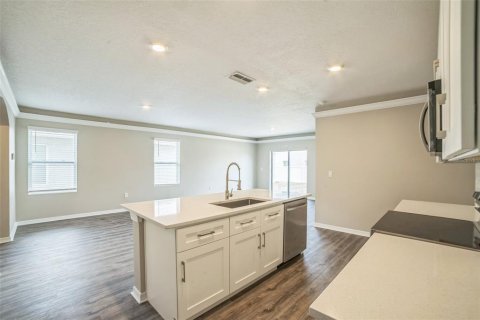House in Davenport, Florida 5 bedrooms, 234.3 sq.m. № 1770178 - photo 20