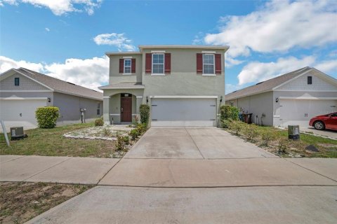 House in Davenport, Florida 5 bedrooms, 234.3 sq.m. № 1770178 - photo 2