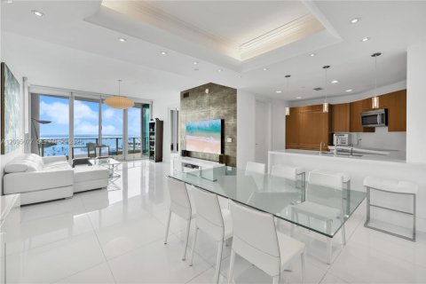 Copropriété à louer à Miami, Floride: 2 chambres, 163.14 m2 № 2384505 - photo 3