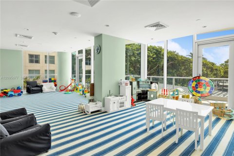 Copropriété à louer à Miami, Floride: 2 chambres, 163.14 m2 № 2384505 - photo 21