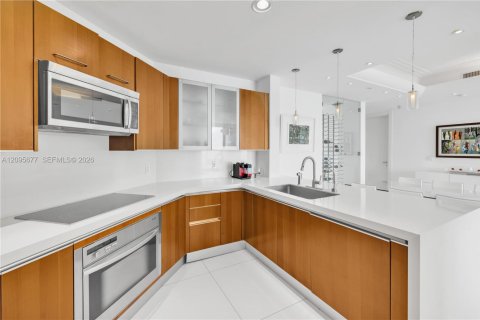 Copropriété à louer à Miami, Floride: 2 chambres, 163.14 m2 № 2384505 - photo 7
