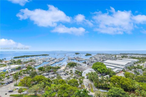 Copropriété à louer à Miami, Floride: 2 chambres, 163.14 m2 № 2384505 - photo 16