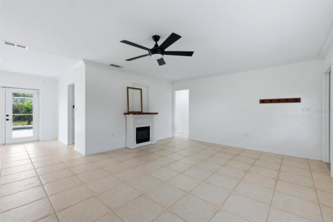 Villa ou maison à vendre à Sarasota, Floride: 3 chambres, 139.17 m2 № 2423634 - photo 9