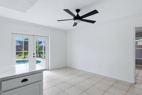 Villa ou maison à vendre à Sarasota, Floride: 3 chambres, 139.17 m2 № 2423634 - photo 18