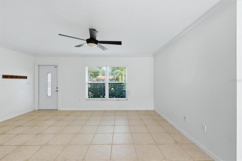 Villa ou maison à vendre à Sarasota, Floride: 3 chambres, 139.17 m2 № 2423634 - photo 5