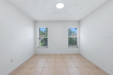 Villa ou maison à vendre à Sarasota, Floride: 3 chambres, 139.17 m2 № 2423634 - photo 28