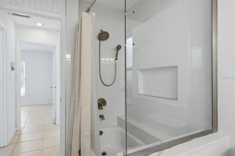 Villa ou maison à vendre à Sarasota, Floride: 3 chambres, 139.17 m2 № 2423634 - photo 25