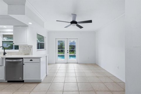 Villa ou maison à vendre à Sarasota, Floride: 3 chambres, 139.17 m2 № 2423634 - photo 17