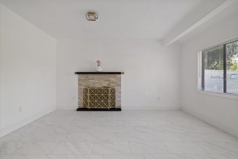 Villa ou maison à vendre à Seminole, Floride: 3 chambres, 107.4 m2 № 2349343 - photo 11