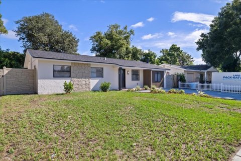 Villa ou maison à vendre à Seminole, Floride: 3 chambres, 107.4 m2 № 2349343 - photo 2