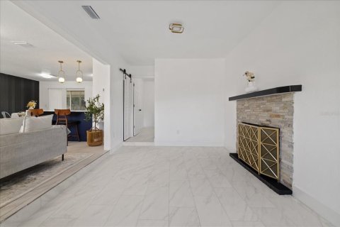 Villa ou maison à vendre à Seminole, Floride: 3 chambres, 107.4 m2 № 2349343 - photo 13