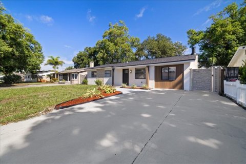 Villa ou maison à vendre à Seminole, Floride: 3 chambres, 107.4 m2 № 2349343 - photo 3