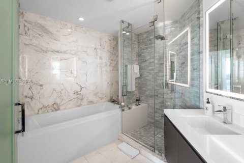 Купить кондоминиум в Майами, Флорида 2 спальни, 108.97м2, № 2007832 - фото 9