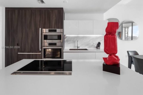 Купить кондоминиум в Майами, Флорида 2 спальни, 108.97м2, № 2007832 - фото 2