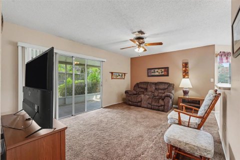House in Hudson, Florida 3 bedrooms, 135.27 sq.m. № 2216040 - photo 22