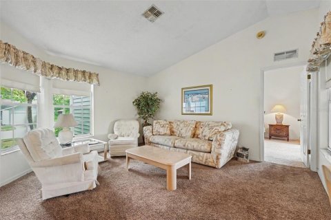House in Hudson, Florida 3 bedrooms, 135.27 sq.m. № 2216040 - photo 9