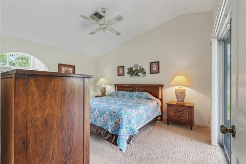 House in Hudson, Florida 3 bedrooms, 135.27 sq.m. № 2216040 - photo 13