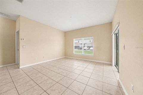Villa ou maison à vendre à Orlando, Floride: 3 chambres, 152.36 m2 № 2410342 - photo 7