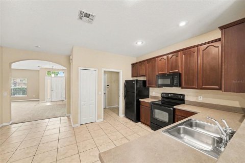 Villa ou maison à vendre à Orlando, Floride: 3 chambres, 152.36 m2 № 2410342 - photo 10