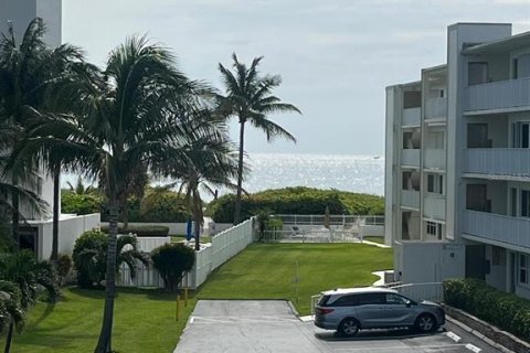 Снять в аренду кондоминиум в Ривьера-Бич, Флорида 1 спальня, 57.6м2, № 2280083 - фото 29