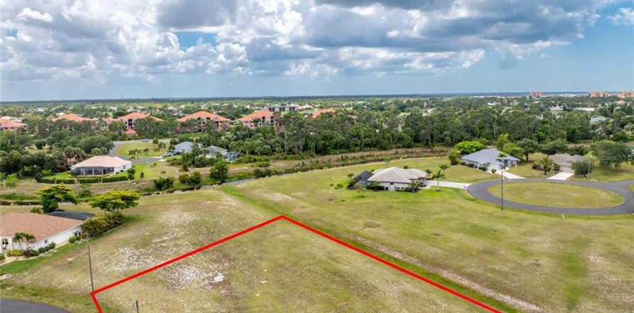 Land in Punta Gorda, Florida № 2097433