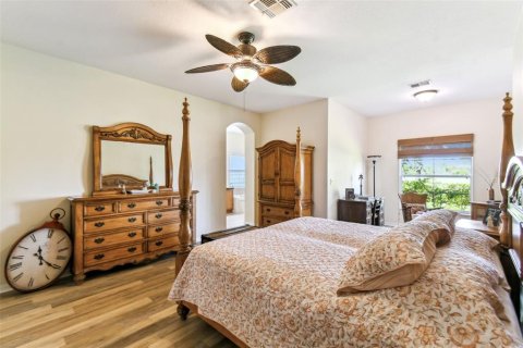 House in Kissimmee, Florida 3 bedrooms, 215.44 sq.m. № 1827800 - photo 27
