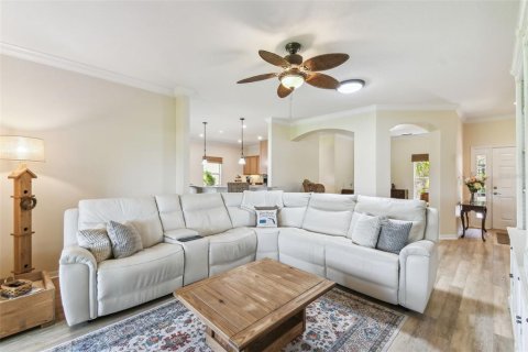 House in Kissimmee, Florida 3 bedrooms, 215.44 sq.m. № 1827800 - photo 12