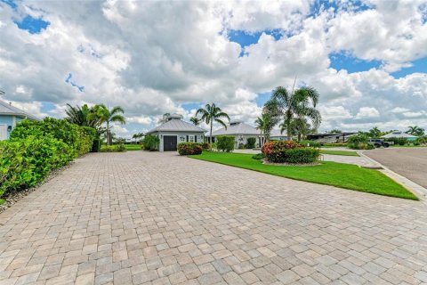 House in Arcadia, Florida 1 bedroom, 32.52 sq.m. № 2098590 - photo 7