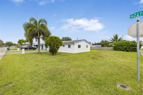 Casa en venta en Miami, Florida, 3 dormitorios, 139.35 m2 № 1893045 - foto 29