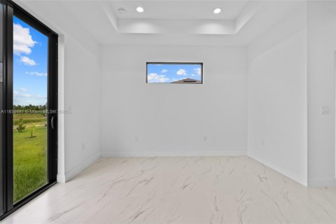 House in Lehigh Acres, Florida 3 bedrooms № 1941498 - photo 29