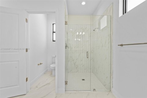 House in Lehigh Acres, Florida 3 bedrooms № 1941498 - photo 25