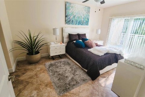 Condominio en alquiler en Orlando, Florida, 2 dormitorios, 188.59 m2 № 1903425 - foto 8