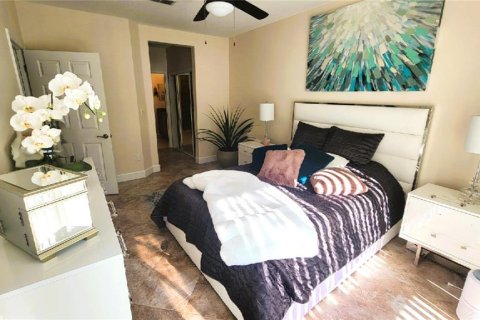 Condominio en alquiler en Orlando, Florida, 2 dormitorios, 188.59 m2 № 1903425 - foto 6