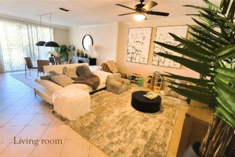 Condominio en alquiler en Orlando, Florida, 2 dormitorios, 188.59 m2 № 1903425 - foto 2