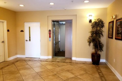 Condominio en alquiler en Orlando, Florida, 2 dormitorios, 188.59 m2 № 1903425 - foto 28