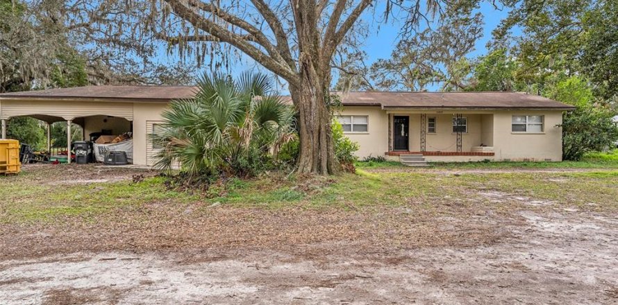 House in Seffner, Florida 3 bedrooms, 197.6 sq.m. № 1722889