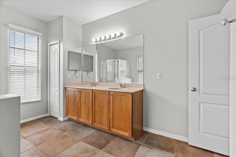 Casa en venta en Orlando, Florida, 4 dormitorios, 211.82 m2 № 1899232 - foto 27