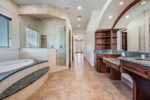 Купить виллу или дом в Тампа, Флорида 10 комнат, 514.96м2, № 1798586 - фото 24