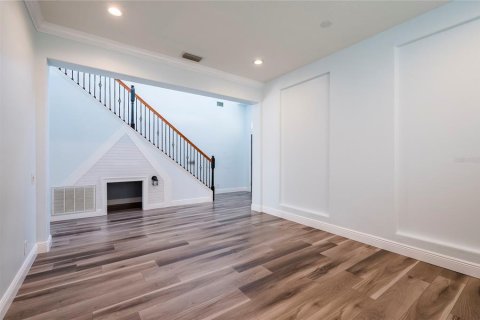 House in Safety Harbor, Florida 4 bedrooms, 330.08 sq.m. № 2092150 - photo 6