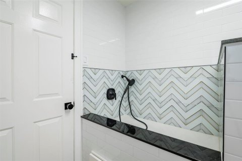 House in Safety Harbor, Florida 4 bedrooms, 330.08 sq.m. № 2092150 - photo 22