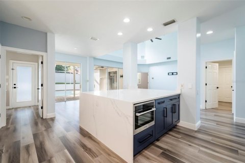 House in Safety Harbor, Florida 4 bedrooms, 330.08 sq.m. № 2092150 - photo 18
