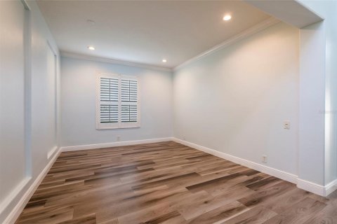 House in Safety Harbor, Florida 4 bedrooms, 330.08 sq.m. № 2092150 - photo 5