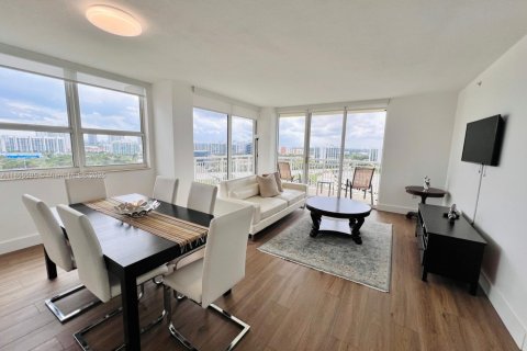 Condominio en alquiler en Aventura, Florida, 2 dormitorios, 115.66 m2 № 1979286 - foto 10