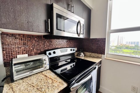 Condominio en alquiler en Aventura, Florida, 2 dormitorios, 115.66 m2 № 1979286 - foto 14