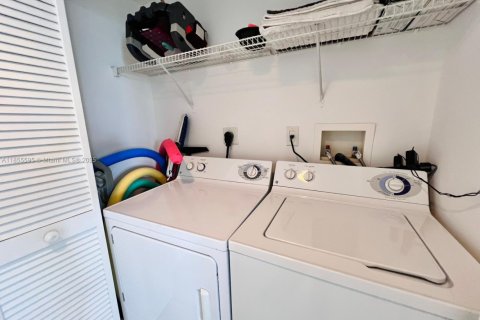 Condominio en alquiler en Aventura, Florida, 2 dormitorios, 115.66 m2 № 1979286 - foto 25