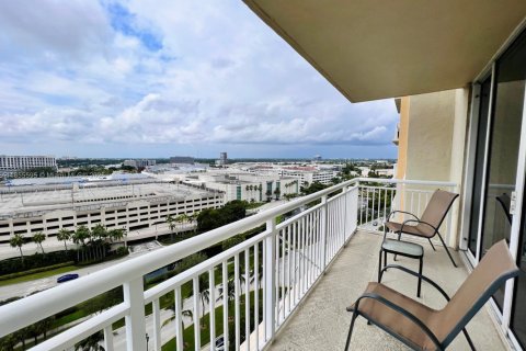 Condominio en alquiler en Aventura, Florida, 2 dormitorios, 115.66 m2 № 1979286 - foto 3