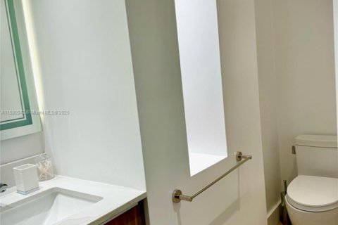 Copropriété à vendre à Miami Beach, Floride: 2 chambres, 89.19 m2 № 1764987 - photo 18