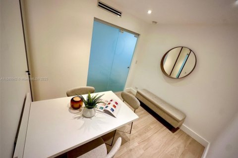 Copropriété à vendre à Miami Beach, Floride: 2 chambres, 89.19 m2 № 1764987 - photo 25